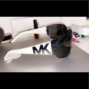 Mickeal kores sunglasses!!